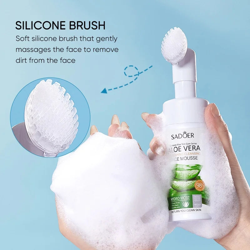Mousse nettoyante visage à l’Aloe Vera SADOER – 120 ml avec brosse intégrée